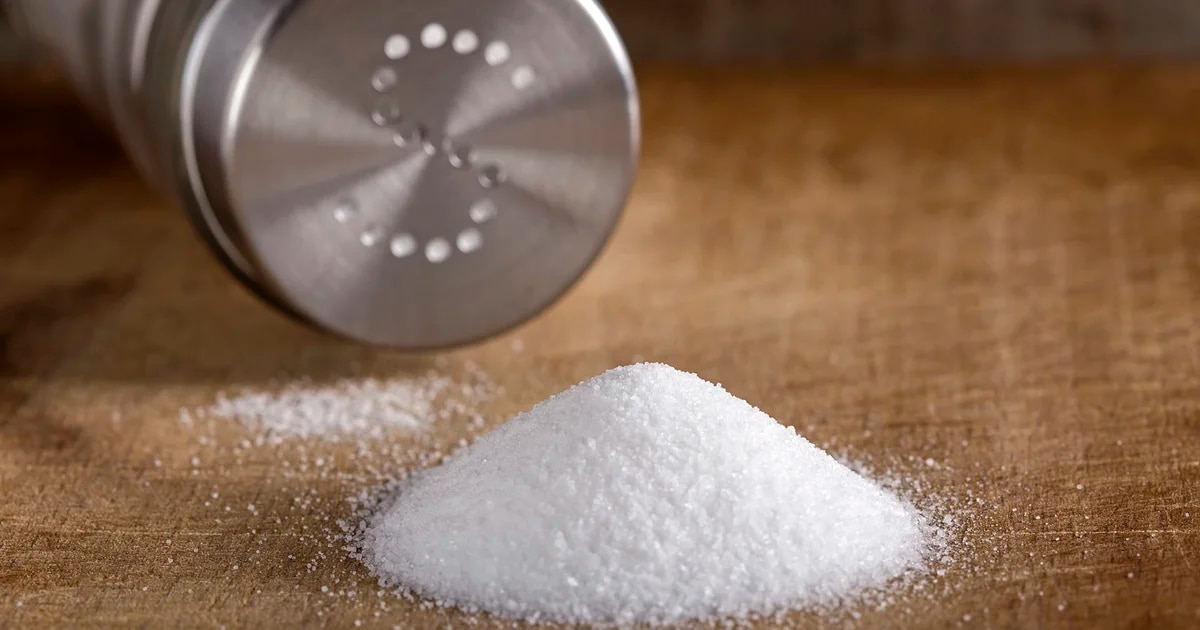 Comer sin sal puede reducir casi un 20% el riesgo de sufrir la arritmia más frecuente del corazón