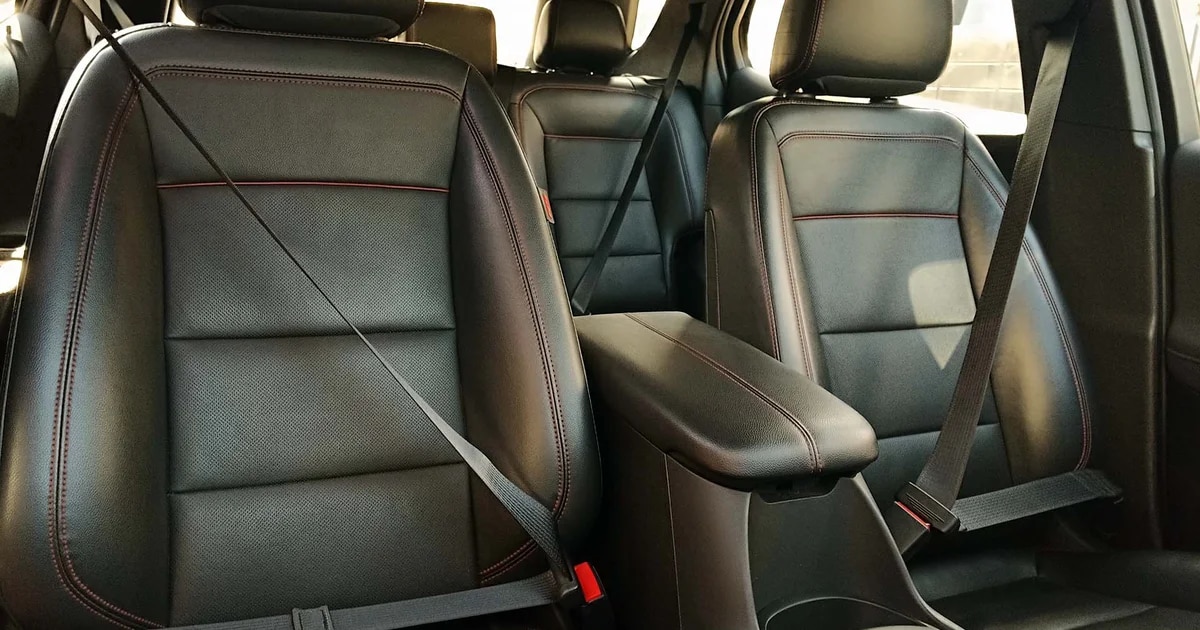 Cómo usar correctamente el cinturón de seguridad: mitos y cosas que muchos conductores y pasajeros desconocen