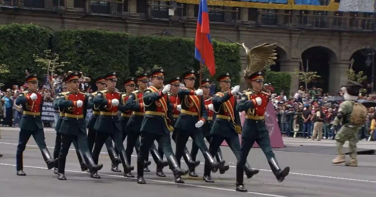 2El embajador de Ucrania en México cuestionó a AMLO sobre si rusos participaron en el Desfile Militar