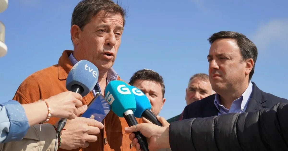 Besteiro, el primer diputado que utiliza una lengua cooficial en el Congreso: Sánchez lo recuperó para el PSOE tras verse obligado a dimitir
