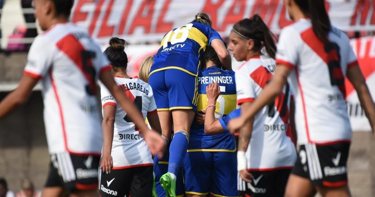 Boca Juniors venció 3-1 a River Plate en el Superclásico femeninoLos Gladiadores se llevaron los tres puntos como visitantes para mantenerse invictos y sumar la primera derrota del Millonario en la competición