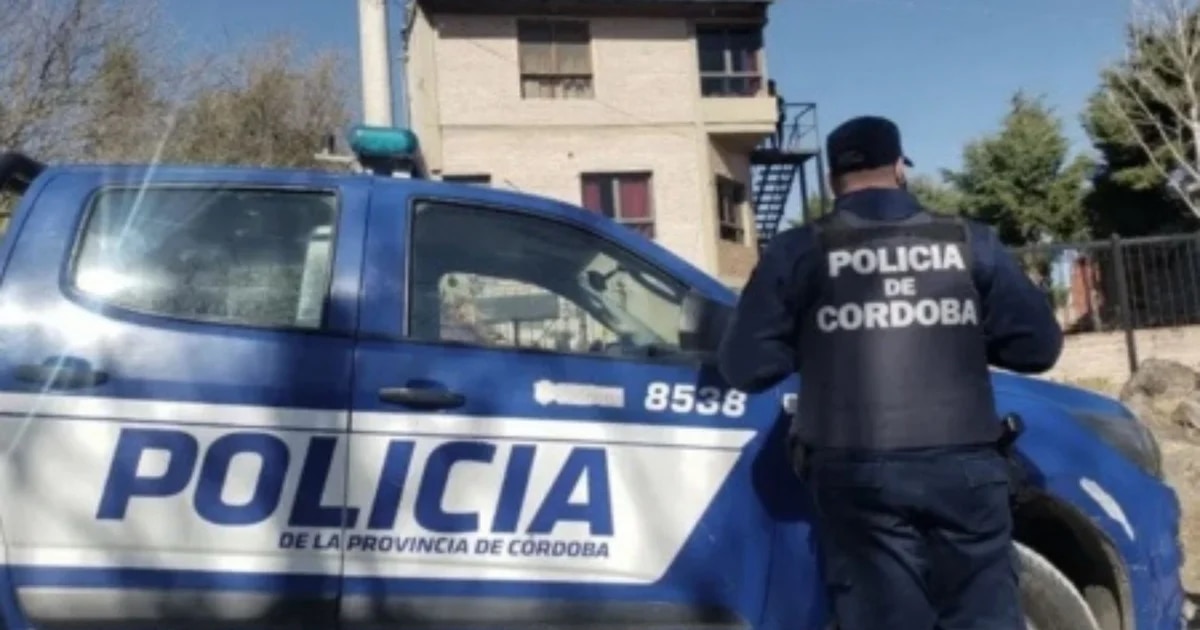 Buscan a hombre que intentó asesinar a su expareja en Córdoba y agredió a los hijos de la mujer