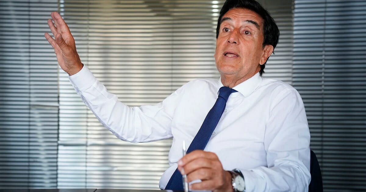 Carlos Melconian: “Hay que ordenar la dolarización”El economista analizó la principal promesa de campaña de Javier Milei y la comparó con su propuesta de avanzar hacia una economía bimonetaria