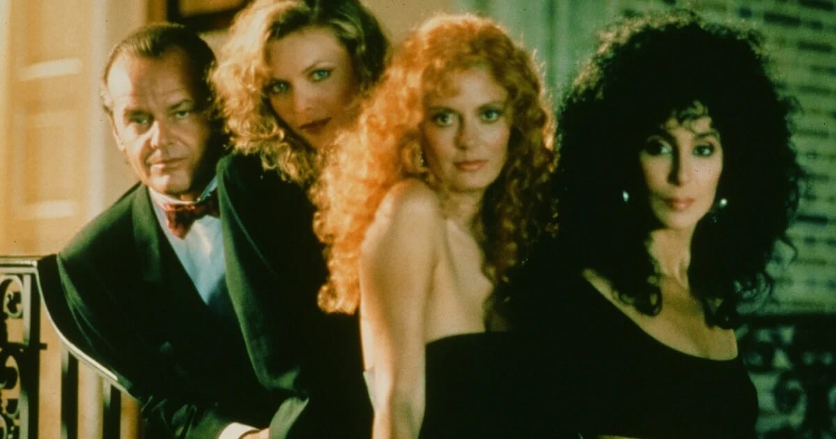 El infierno del rodaje de Las Brujas de Eastwick: el insulto de Cher, la acusación de Michelle Pfeiffer y los delirios de los productores