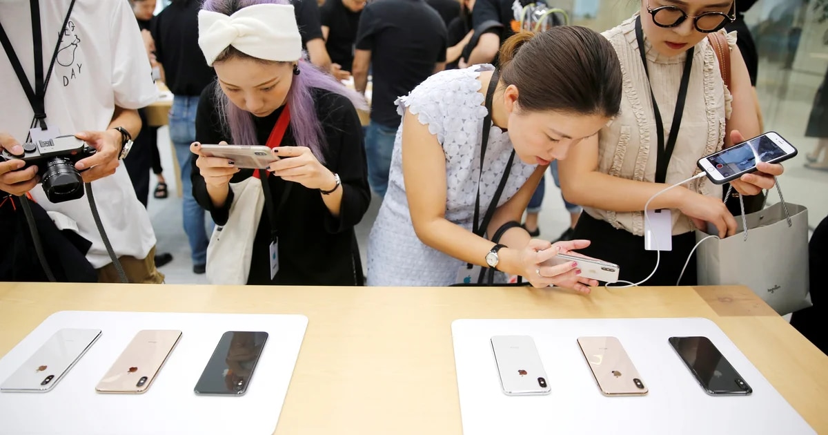 El régimen de China prohibió a los funcionarios gubernamentales usar iPhones para trabajar