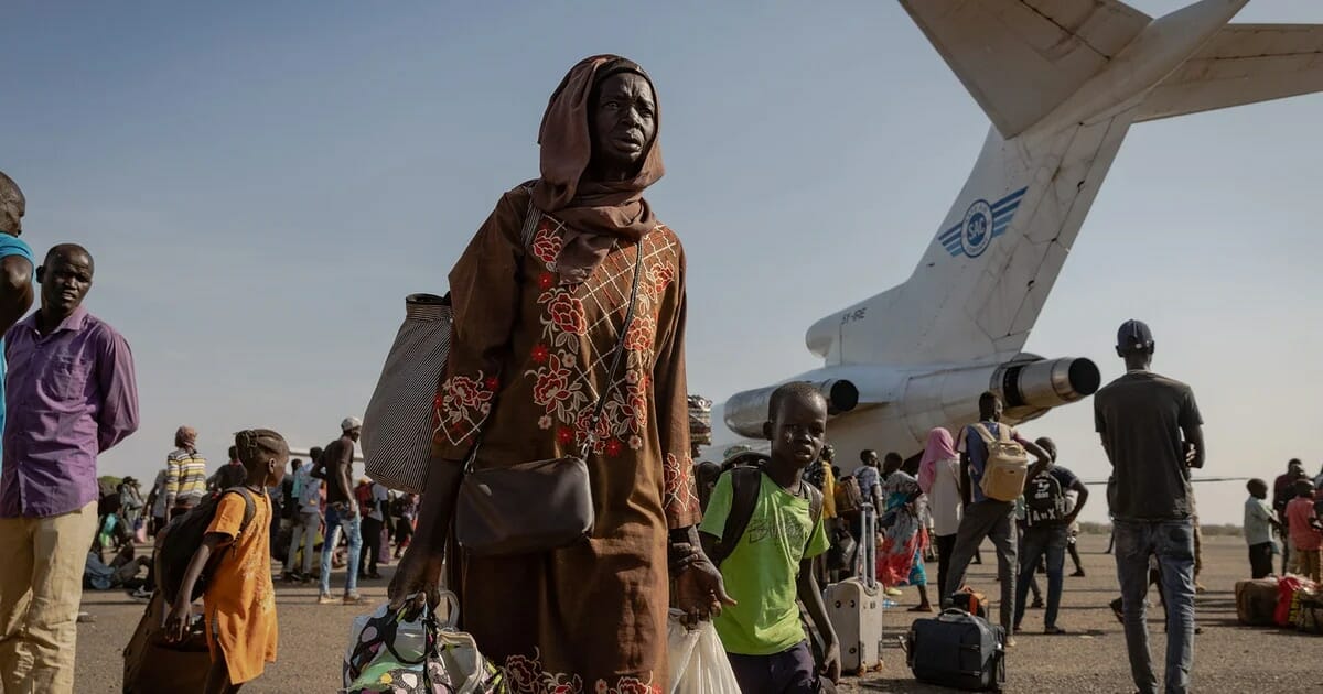 Esperanza lejos de casa: una campaña de ACNUR para proteger el derecho de los refugiados y desplazados a buscar asilo