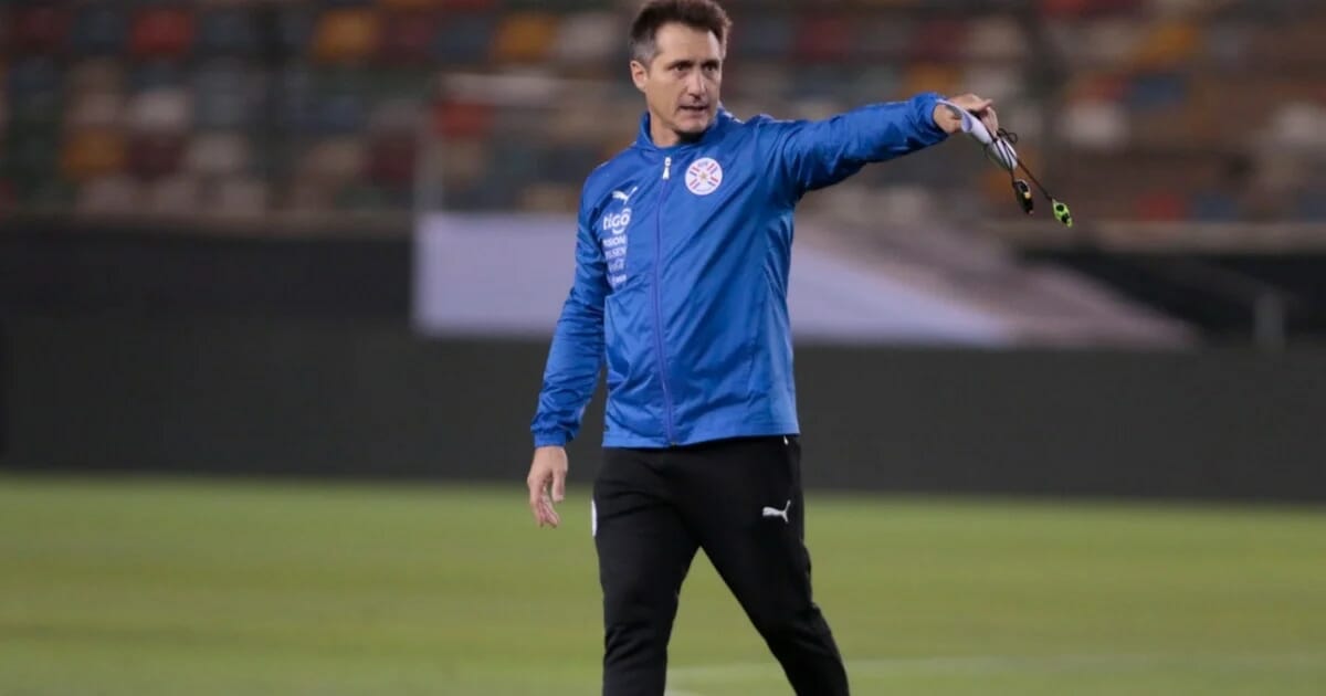 Guillermo Barros Schelotto dejó de ser entrenador de la selección de Paraguay