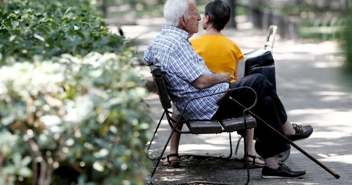 La pensión media de jubilación volvió a subir en agosto: así ha crecido el monto en la última década