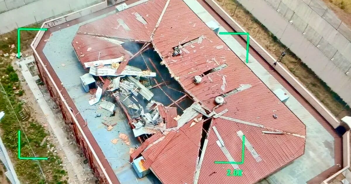 Un dron con explosivos fue detonado en una cárcel de máxima seguridad en Ecuador y provocó daños en su techo