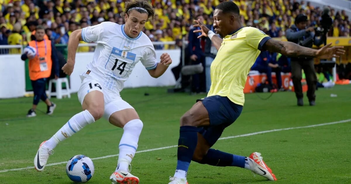 Uruguay de Marcelo Bielsa venció 1-0 a Ecuador en Quito