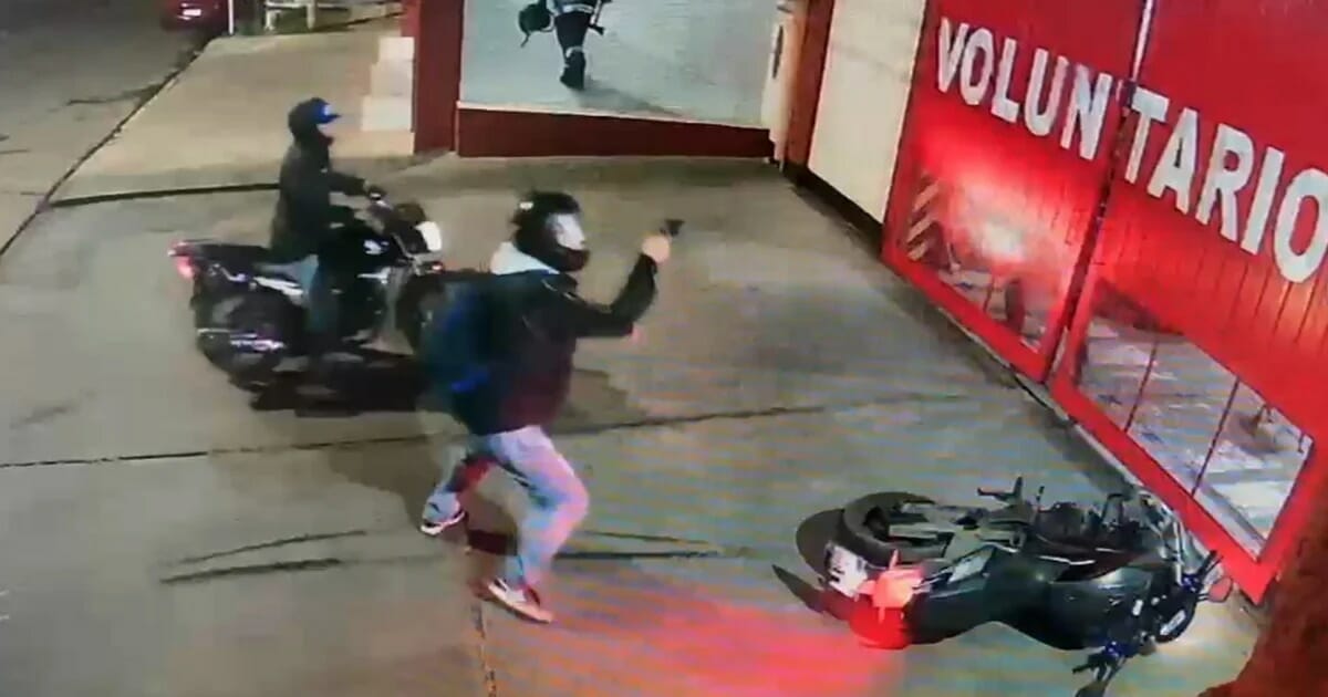 Video: así fue el asalto de dos motochorros a un bombero voluntario en El Palomar