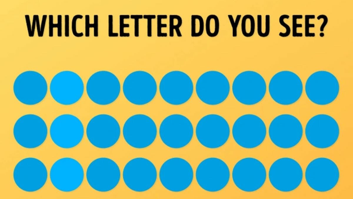Which Letter do you see among Blue Dots in the picture within 5 secs?
