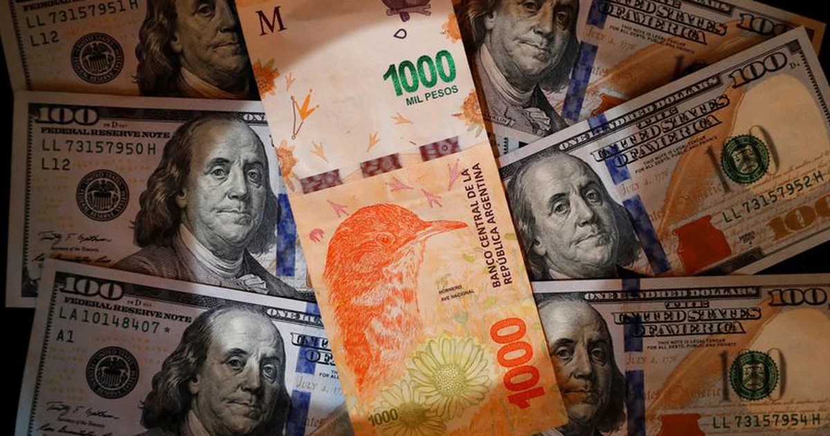 5Por qué sube el dólar libre y qué consecuencias tiene en la economía, según los analistas