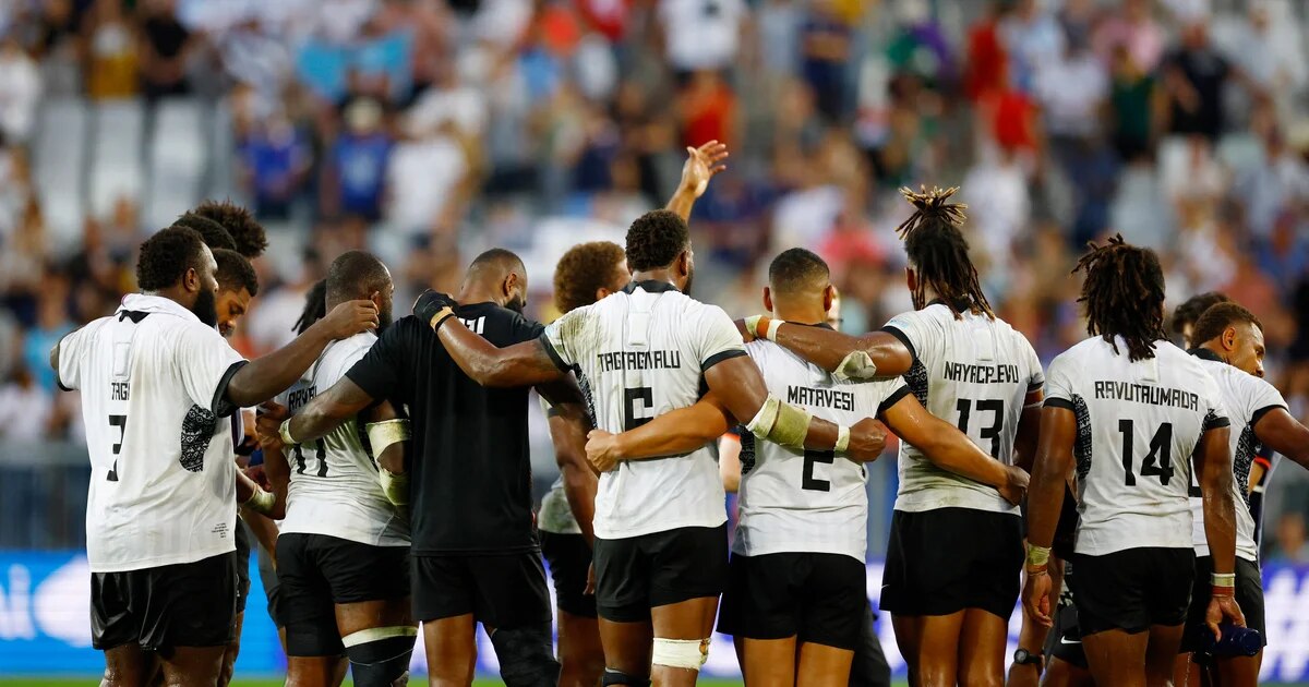 5Sufrió la muerte de su hijo en pleno Mundial y se quedará en Francia para ayudar a su selección: la decisión de la figura fiyiana que mueve el rugby