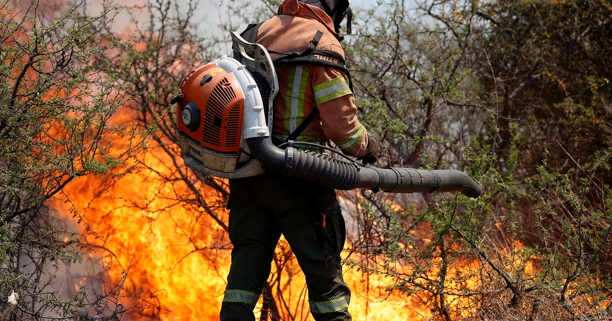 El incendio no da tregua en Córdoba: un incendio sigue activo en Calamuchita