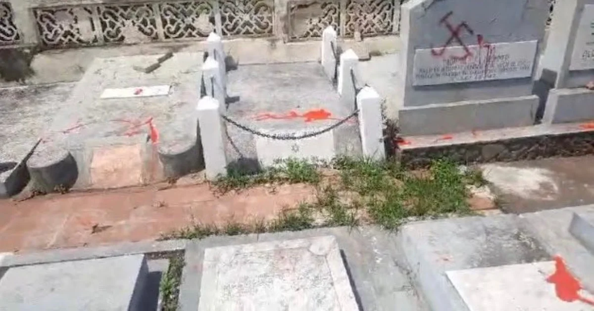 Esvásticas y banderas palestinas: tumbas judías vandalizadas en un cementerio de Nicaragua