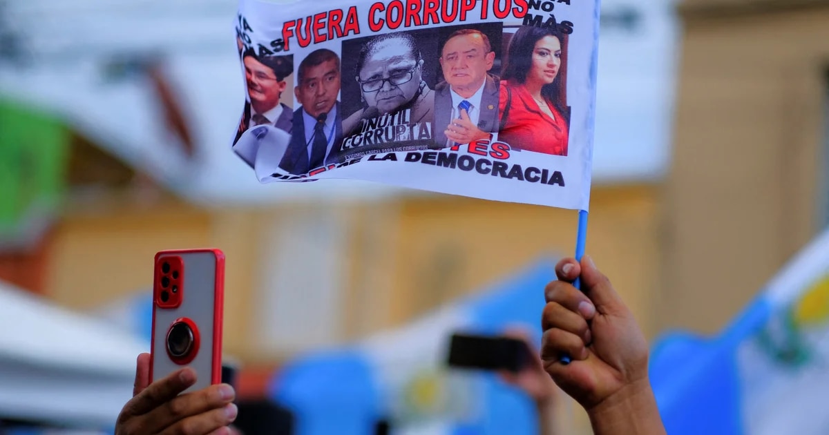 Guatemala solicitó a la OEA acompañar el proceso de transición tras cinco días de protestas contra la Fiscalía