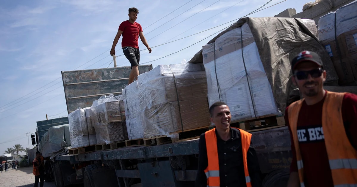 La ayuda humanitaria comenzó a llegar a la Franja de Gaza