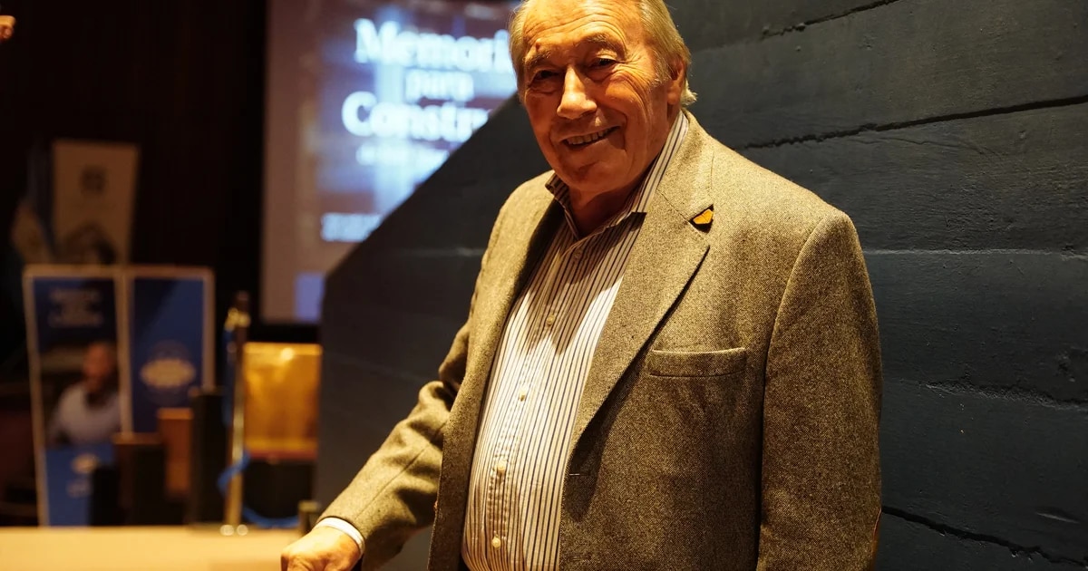 La pregunta que incomodó a Videla, ser portavoz de Alfonsín y mucho más: José Ignacio López repasa su vida en un documental