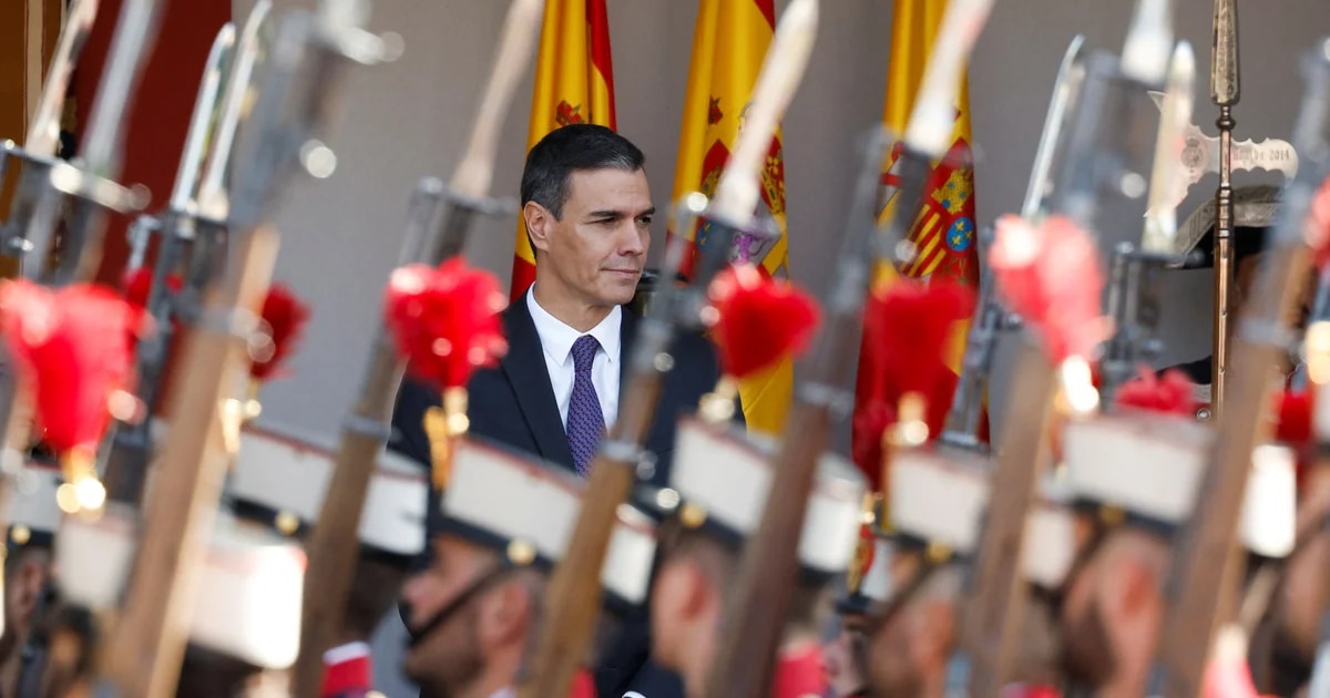 Sánchez no aclara si hablará con Puigdemont para la investidura: "Me voy a reunir con los grupos parlamentarios"