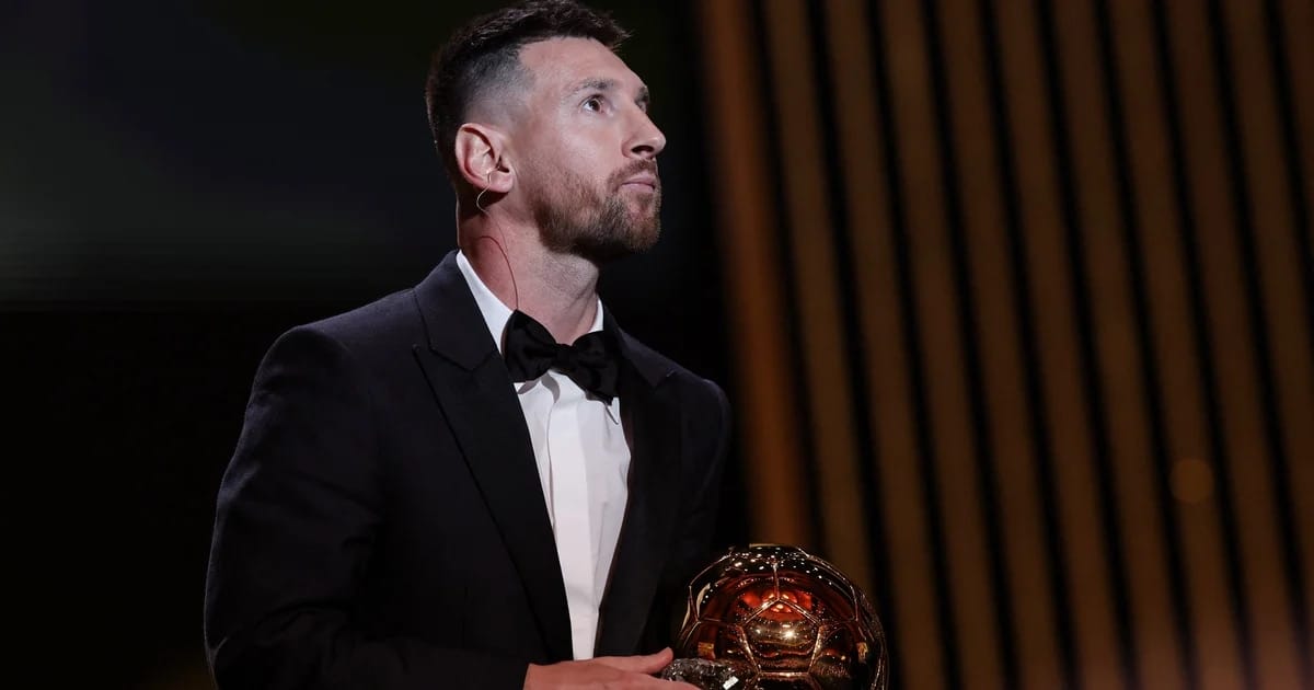 El octavo Balón de Oro de Messi: los 6 periodistas que no le dieron voto y los elegidos por el representante argentino