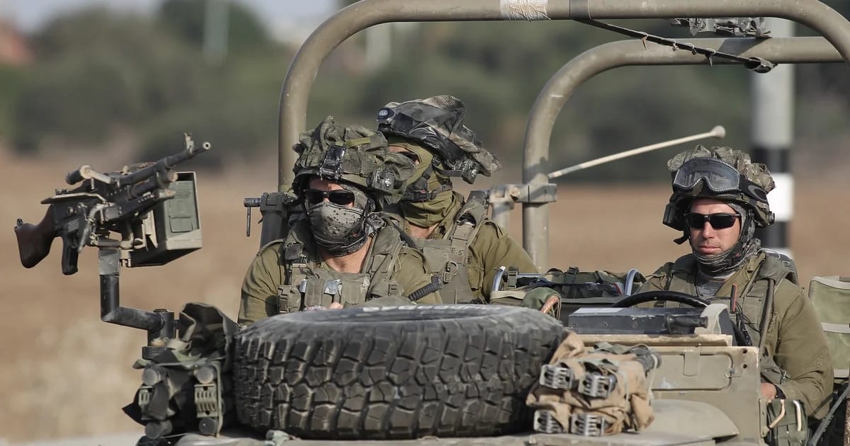 Israel rodea la ciudad de Gaza con tanques y tropas, mientras los terroristas de Hamás se preparan para la batalla urbana