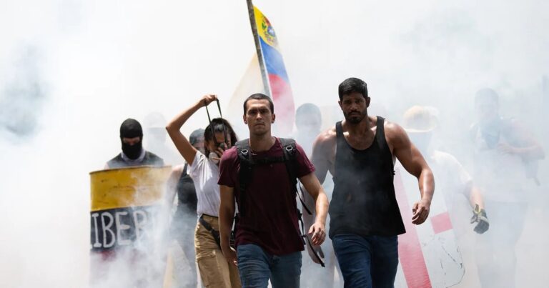 “Simón”, la película que expone las atrocidades del régimen de Maduro durante las protestas en Venezuela fue nominada al Goya