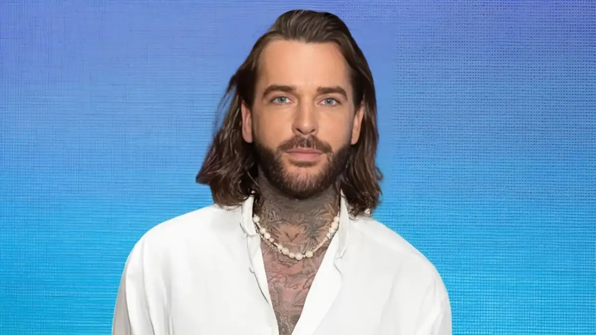 Who are Pete Wicks Parents? Meet Tracy Wicks